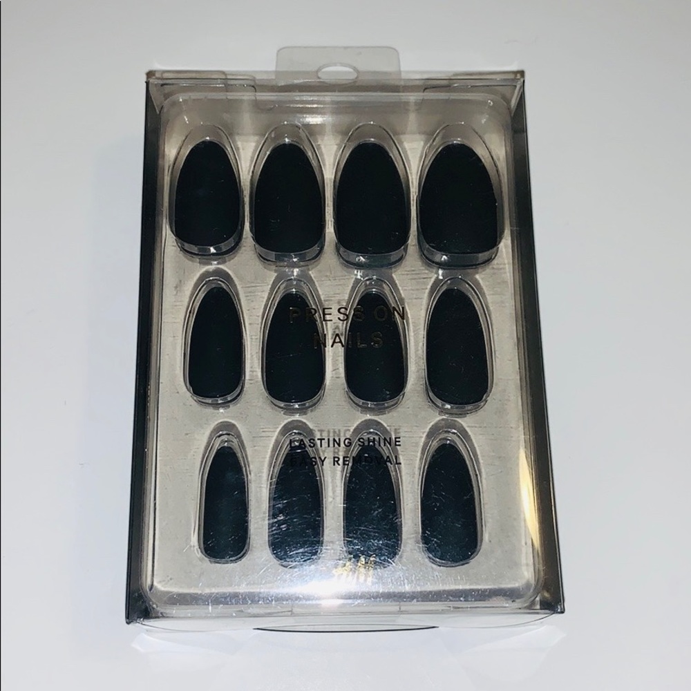 H&M press on nails